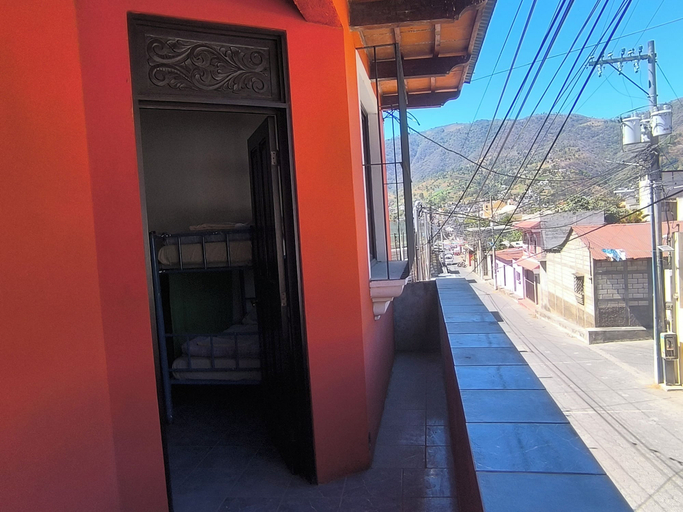 Property grounds 5, Karim Hostal Antigua, ZONA 2