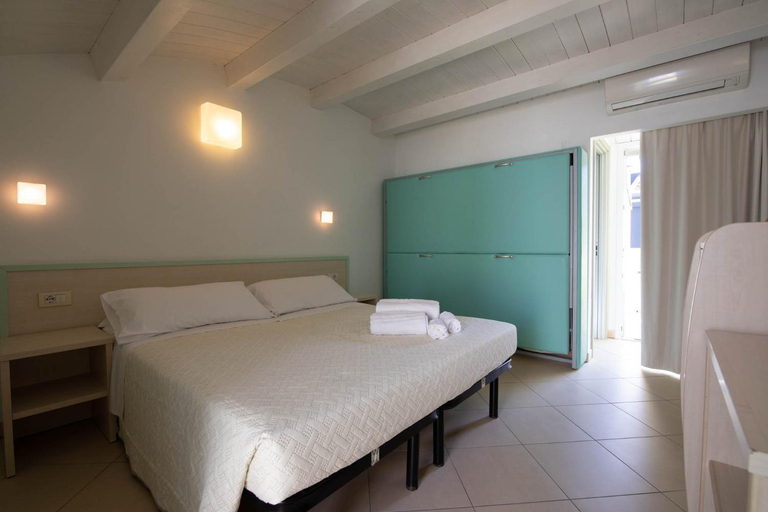 Bedroom 5, Hotel Lara, Rimini