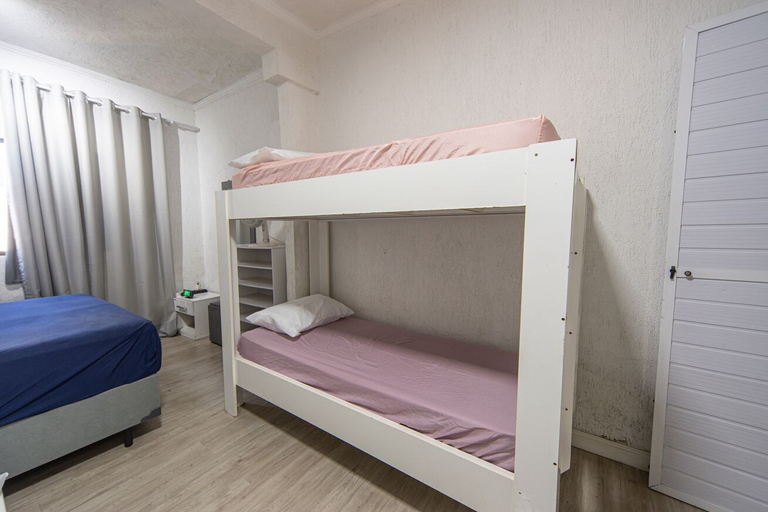 Room 3, Casa com Piscina a 600m da Praia da Guilhermina, São Vicente