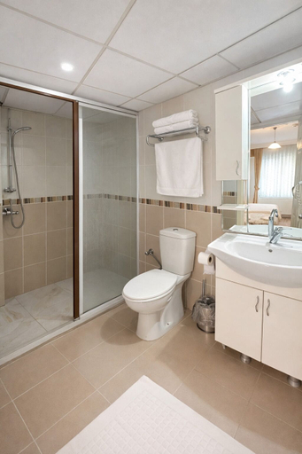 Bathroom 5, Coskun Sarkoy Hotel, Şarköy