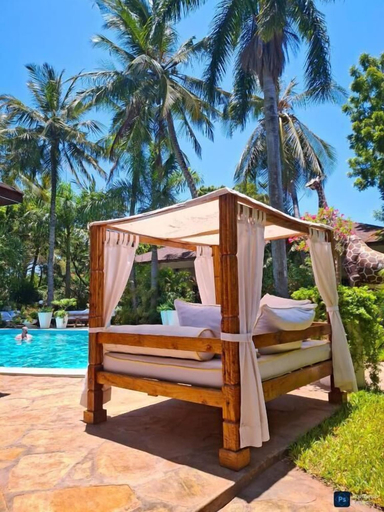 Pool 3, African House Resort Malindi, Malindi