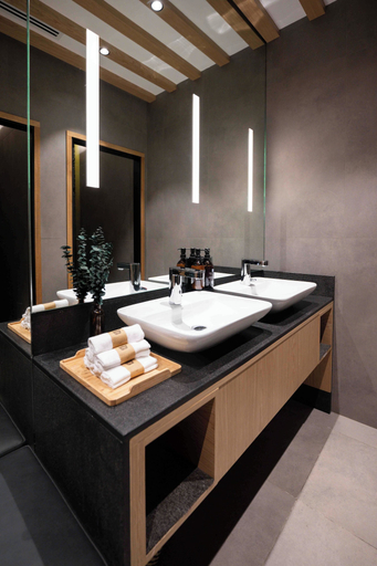 Bathroom 5, Sleepover Terminal 3, Concourse B – formerly sleep ‘n fly, Dubai