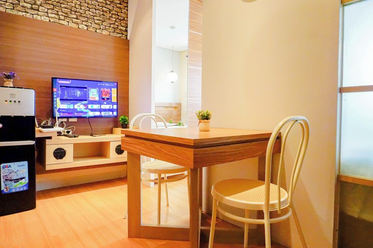Room 2, Wooden Accent Studio At Atlanta Residence, Depok