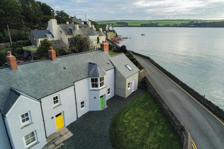 Exterior & Views 2, Brook Cottage - 7 Bedroom Cottage - Dale, Pembrokeshire