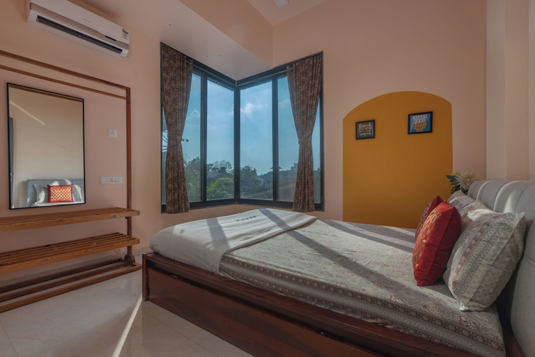 Bedroom 1, RETRO VILLA , Pune
