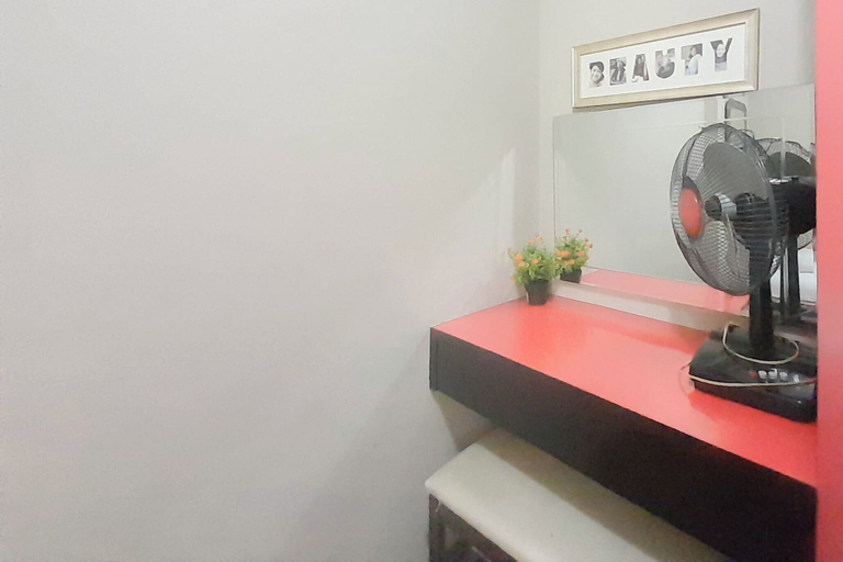 Room 5, Compact 3Br At Gateway Ahmad Yani Cicadas Apartment, Bandung