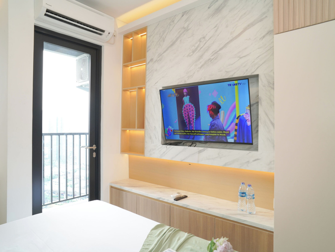 Room 2, Modern Brown Toned Studio At Ciputra World 2 Apartment, Jakarta Selatan