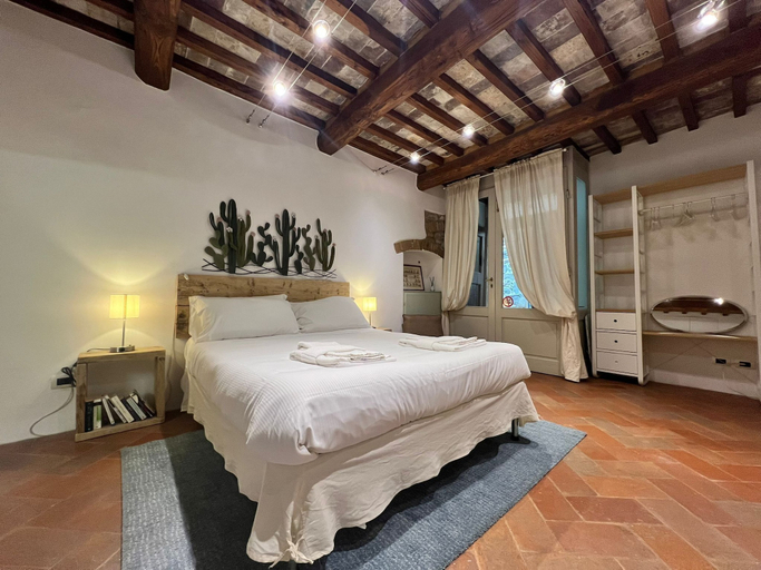 Room 2, Vicolo Della Scala Rooms - La Luna, Arezzo