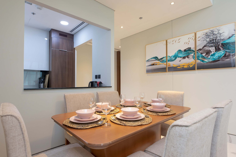 Room 4, Stunning Corner Suite Canal View, Dubai