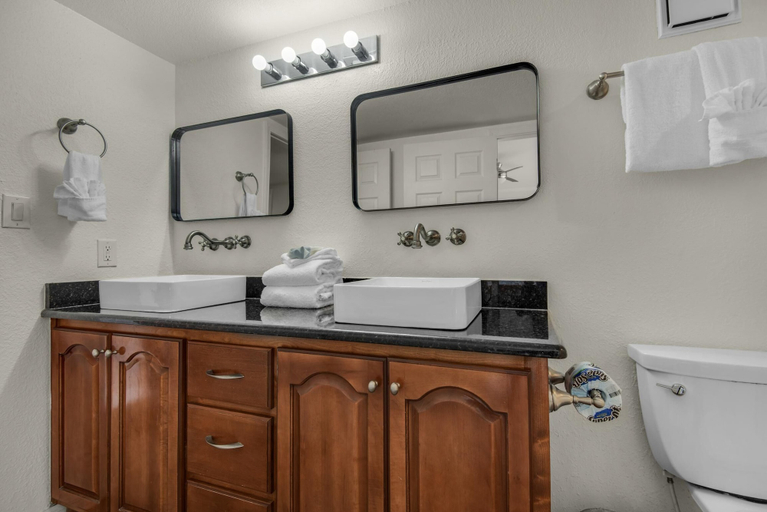 Bathroom 1, Starboard Village 411, Escambia