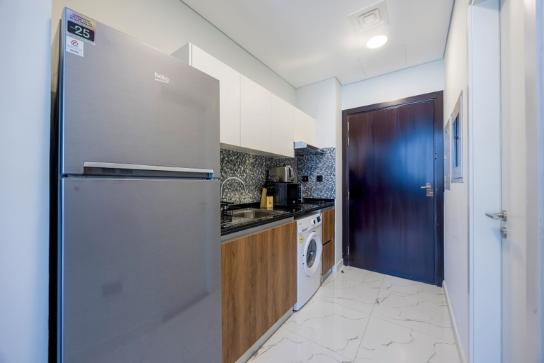 Private kitchen 2, Bloomfields Spacious STU The Gate Masdar, Abu Dhabi City
