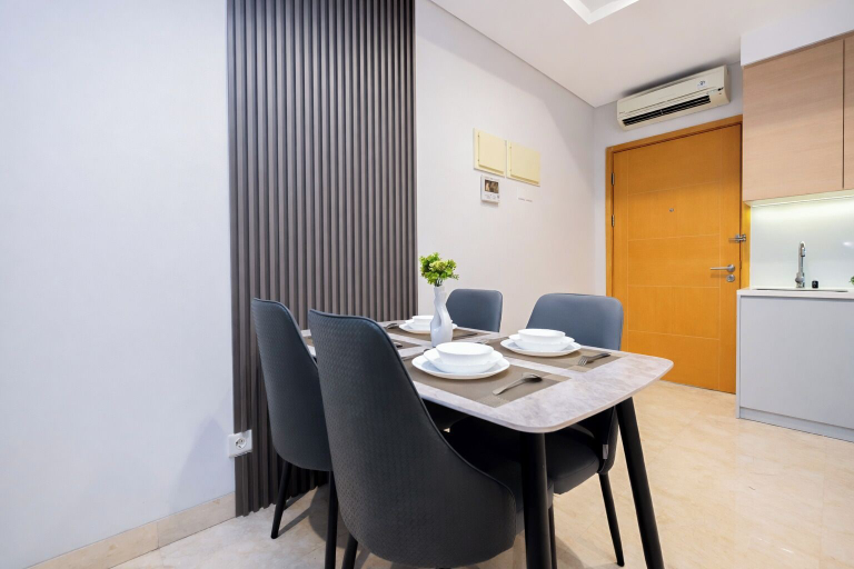 Interior 4, Comfy 2Br With City View At Capitol Suites Apartment, Jakarta Pusat