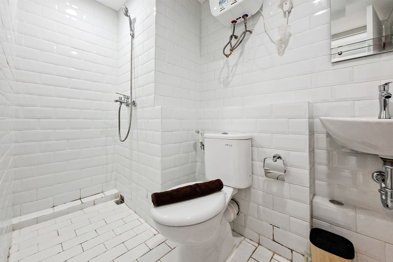 Interior 5, Cozy White Loft Studio At Kingland Avenue Apartment, Tangerang