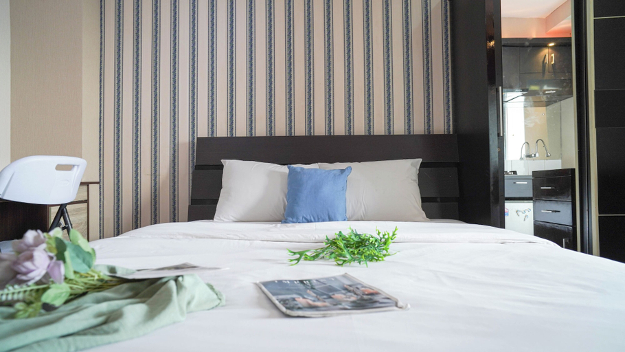 Room 5, Studio Near Baywalk Mall At Apartment Green Bay Pluit, South Jakarta