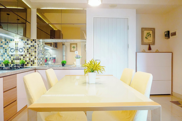 Dining room 5, Pleasant And Relaxing 2Br Apartment Grand Kamala Lagoon, Bekasi