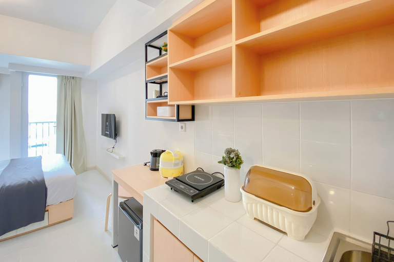 Private kitchen 5, Studio Apartment At Tokyo Riverside Pik 2 Near Hope Intercultural School, Jakarta Selatan