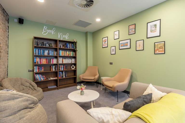 Reception 2, Argyl Broga House