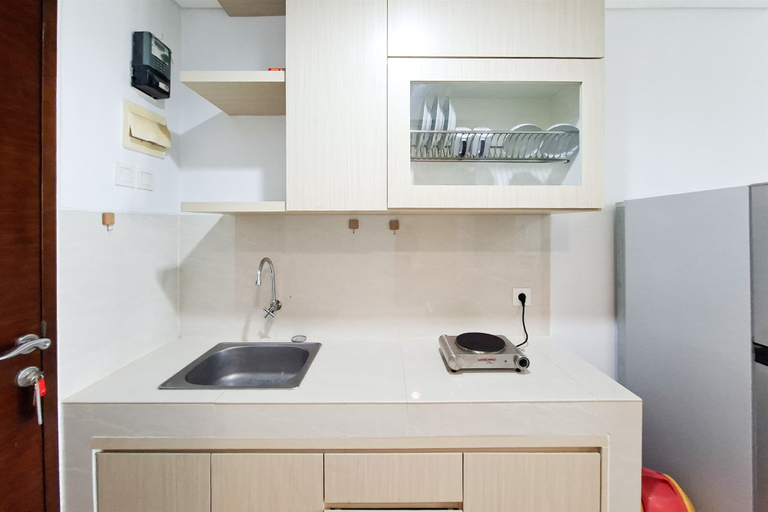 Interior 3, Wonderful Living Studio At Apartment Springwood Residence Tangerang, Tangerang