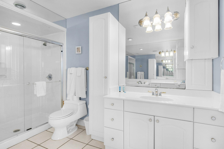 Bathroom 3, Starboard Village 622, Escambia