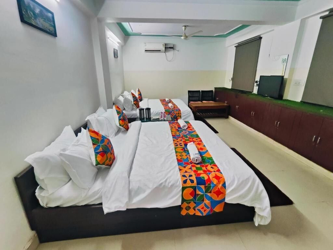 Room 2, Hotel comfort inn, Jaipur