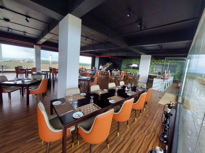 Food & Drinks 4, Ocean Breeze Condo, Negombo