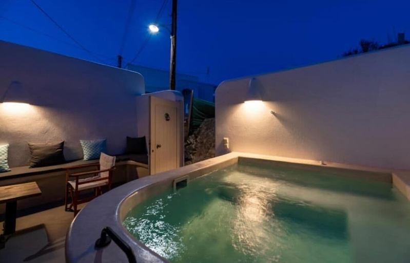 Pool 4, Cave at White Rock  Private  jacuzzi, South Aegean