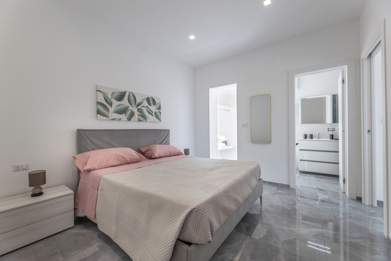 Room 2, Sole Apartment, Lecce