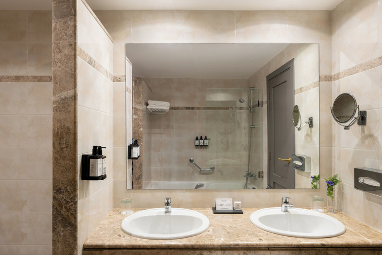 Bathroom 5, Parador de La Palma, Santa Cruz de Tenerife