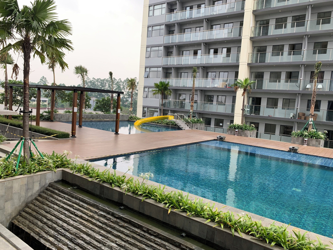 Pool, Neat Studio At Daan Mogot City Apartment, Jakarta Barat