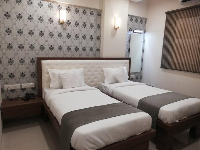 Bedroom 4, Hotel Vrushali Inn, Thane