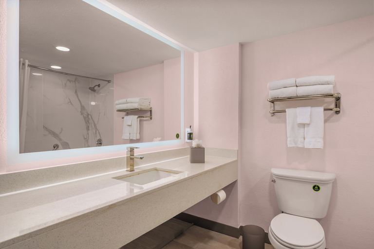 Bathroom 4, B&B Hotel Miami Airport, Miami-Dade