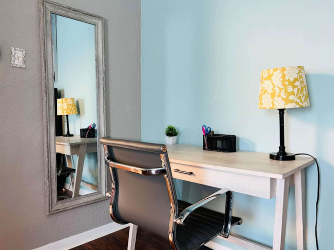 Interior 2, Surf + Strand Dual-unit Stay, Galveston