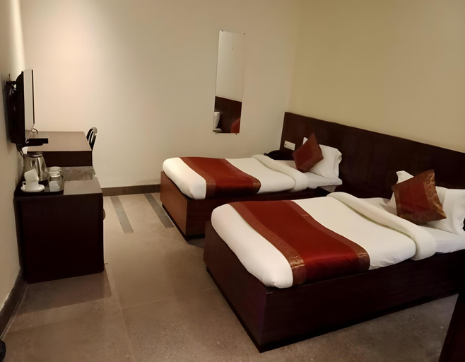 Bedroom 5, Hotel Azure Varanasi, Varanasi