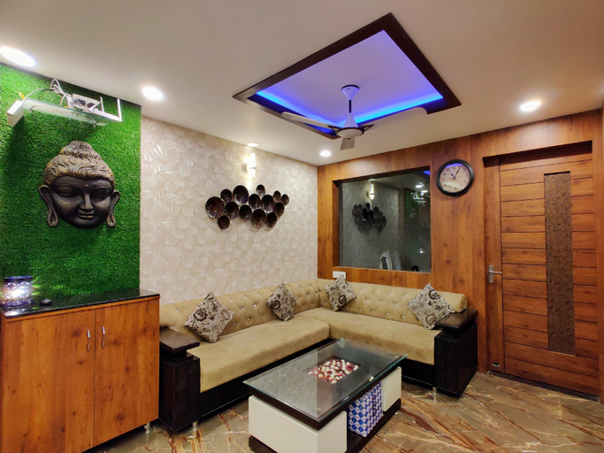 Public Area, Hotel Divine Residency by VARSHRI, Dehradun