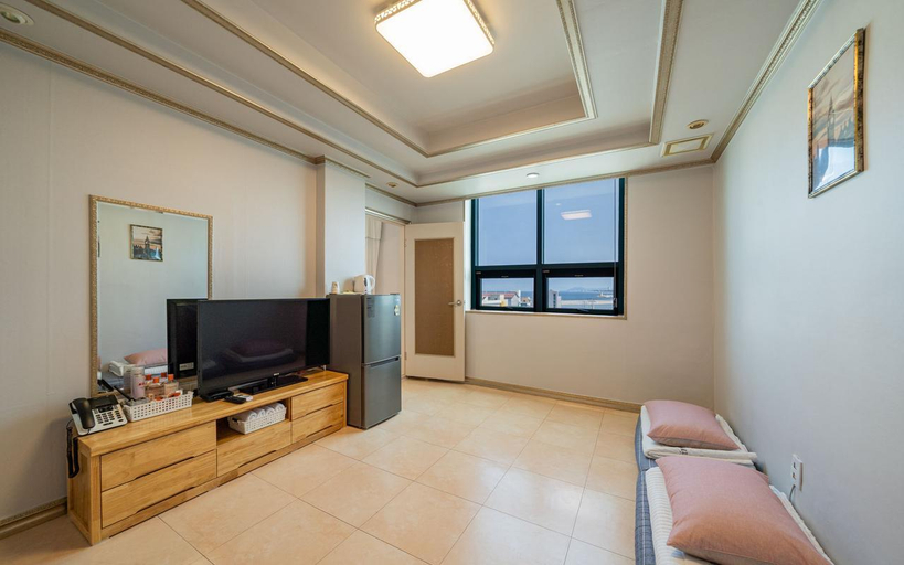 Others 5, Jumunjin Hotel, Gangneung