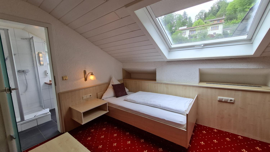 Bedroom 3, Hotel Spechtshaardt, Aschaffenburg