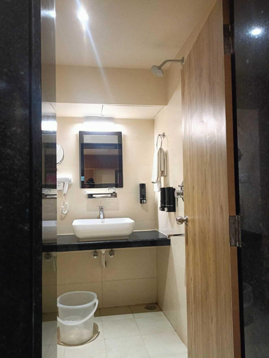 Bathroom 3, WORMWOOD SYNERGY 7 N SEA, Puri