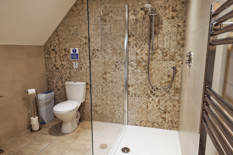 Bathroom 5, Bathway Farm, Somerset