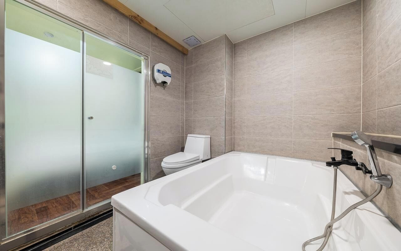 Bathroom 3, Gimpo Petite Hotel, Gimpo