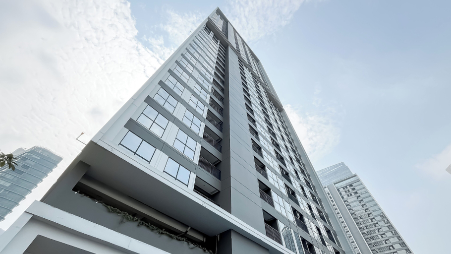Exterior 2, Comfy White Studio At Ciputra World 2 Apartment, South Jakarta