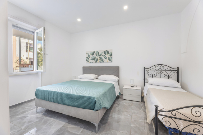 Room 5, Sole Apartment, Lecce
