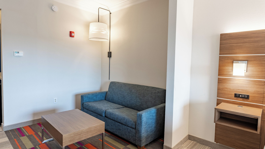 Others 4, Holiday Inn Express & Suites Macon - I-475 By IHG, Bibb