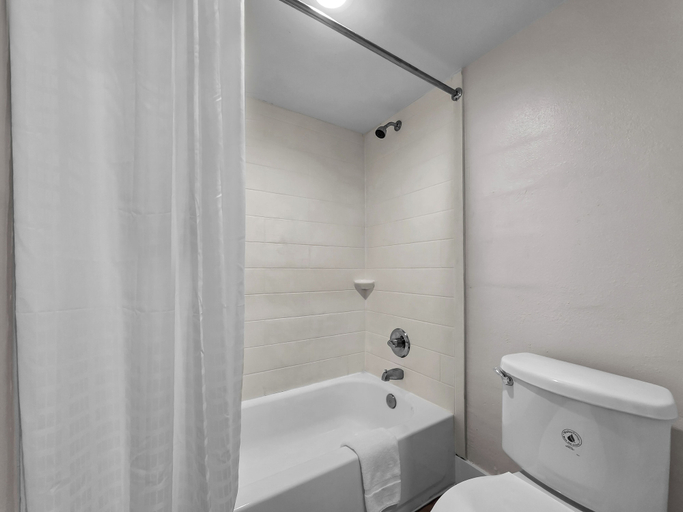 Bathroom 4, Crystal Palace Resort, Galveston