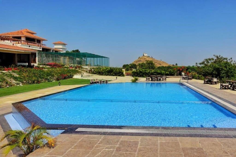 Pool 2, SUMMER VINES, Nashik