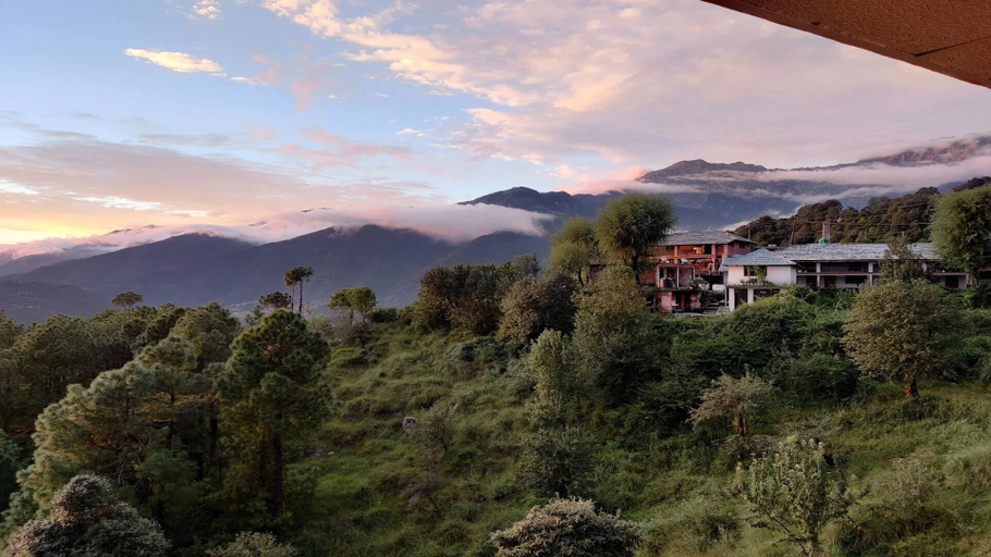 Others 4, sunny homestay, Kangra