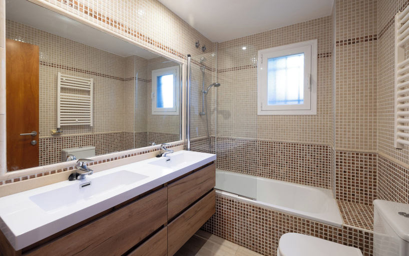 Bathroom 4, Stay U-nique Villa Portimar, Barcelona