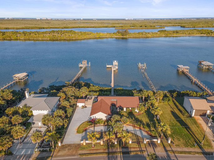 Aerial view 3, Hooked on the River, Volusia