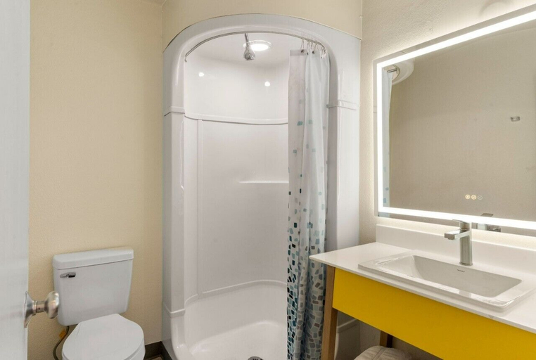 Bathroom 3, Days Inn by Wyndham Wheat Ridge/Denver West, Jefferson