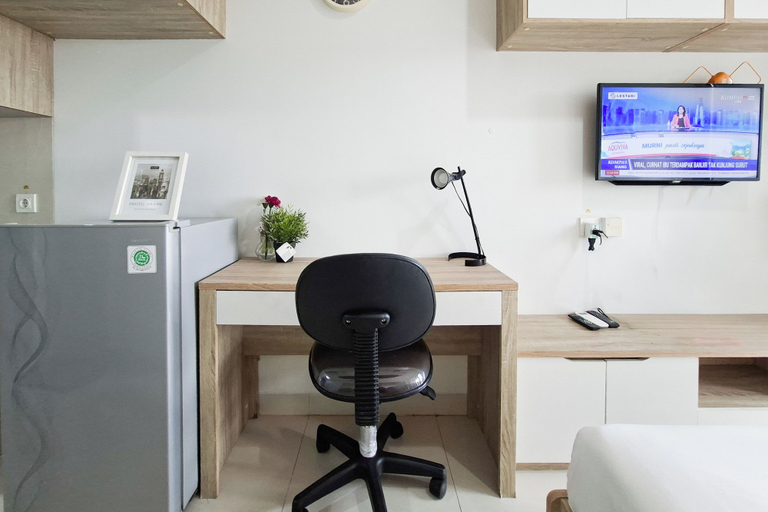 Room 3, Enjoy Living Studio For 2 Pax At Springwood Residence Tangerang, Tangerang