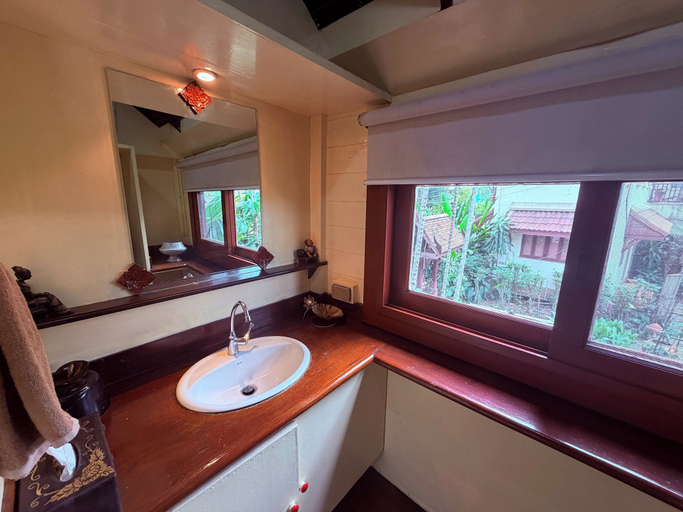 Bathroom 4, Ayutthaya Garden River Home, Bang Pa-In